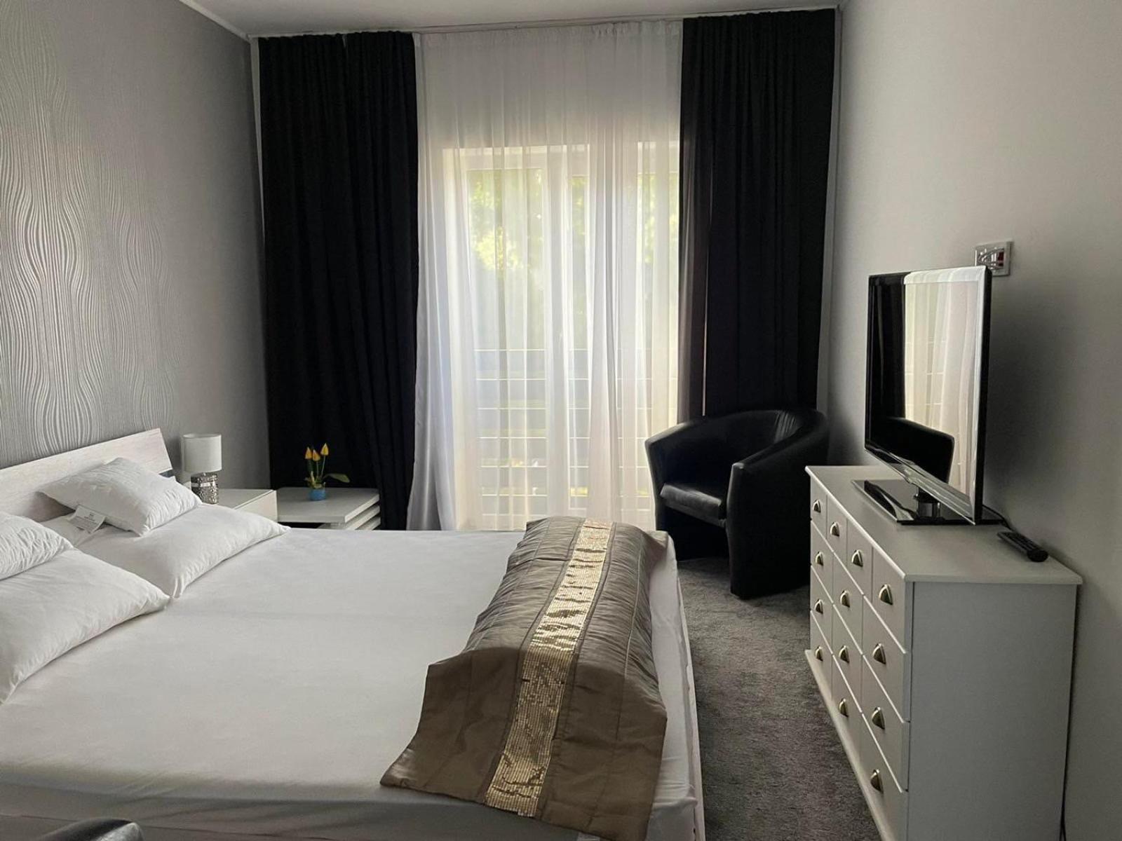 Titan Centrum Apartman Nyiregyhaza Exterior photo